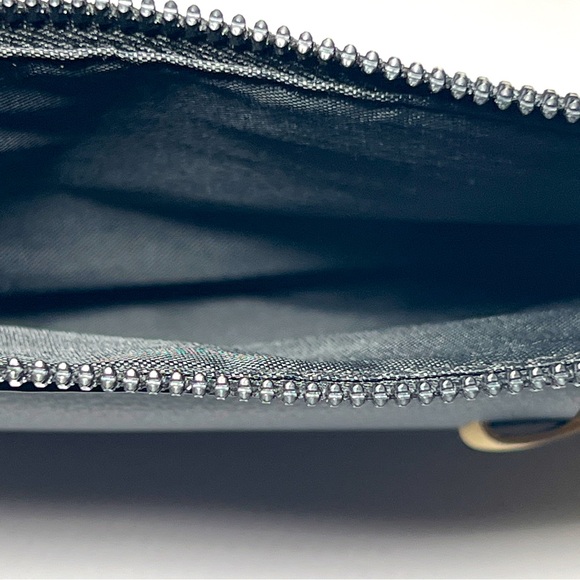 Stone Mountain USA Black Embossed Leather Belted Bag Fanny Pack Sz Medium - Picture 5 of 7